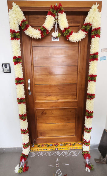 Premium Material Cream with Maroon Jumbo Door Thoran