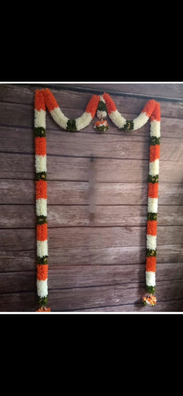 Sharu Space White & Orange Door Gajamala