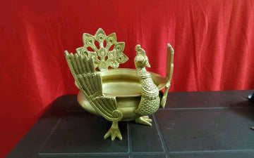 Sharu Space Brass Peacock Urili
