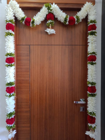 Sharu Space Door toran, red & White